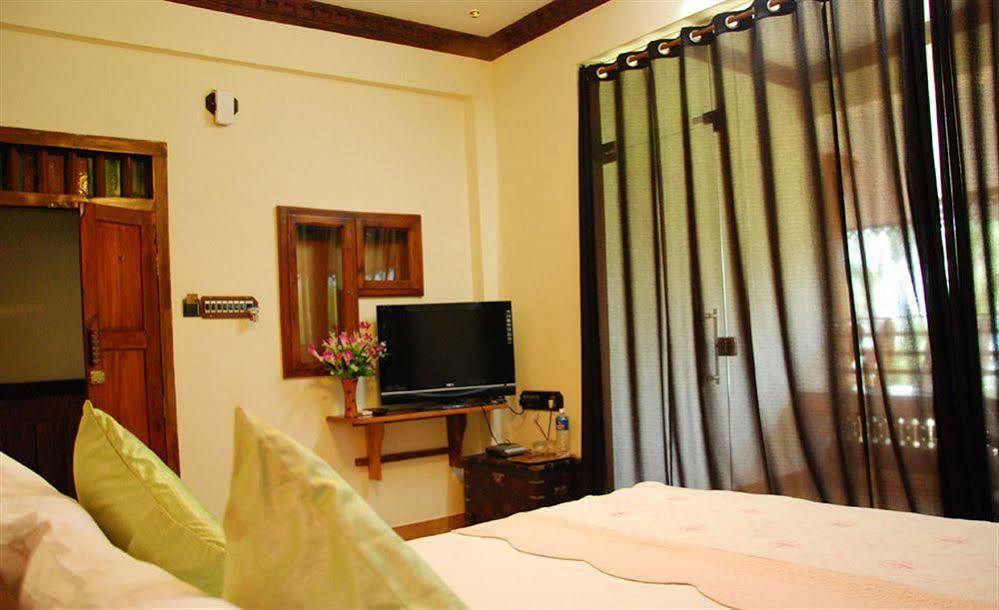 Kovalam Beach Hotel Екстериор снимка